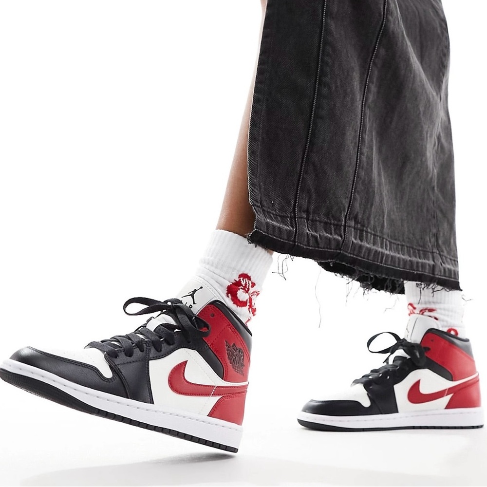 White red black Air Jordan 1 🤩❤️🖤